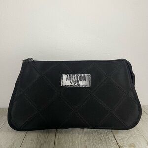 Americana By Sharif Diamond Quilted Zip Top Toiletry Bag